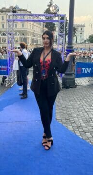 Elisa D’Ospina sul palco di TIM Summer Hits a Rimini: “Esperienza esaltante”