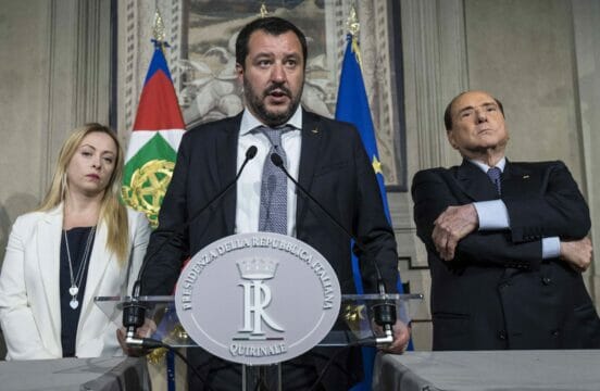Berlusconi nel panico:”la Meloni spaventa i moderati, con lei Premier rischiamo di perdere le elezioni…”