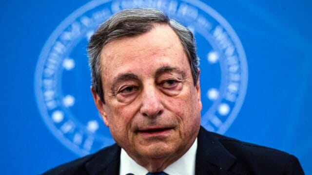 Draghi non si candida ma pensa agli italiani:”ultimo decreto prevede più soldi a pensionati e lavoratori”.