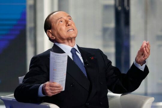 Elezioni,Berlusconi:”Il comportamento irresponsabile dei 5stelle ha provocato la caduta del governo.”
