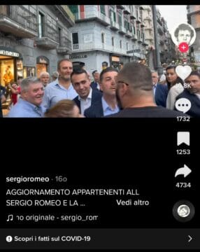 Duro attacco al ministro Di Maio durante la sua visita a Napoli:”sei un venduto”