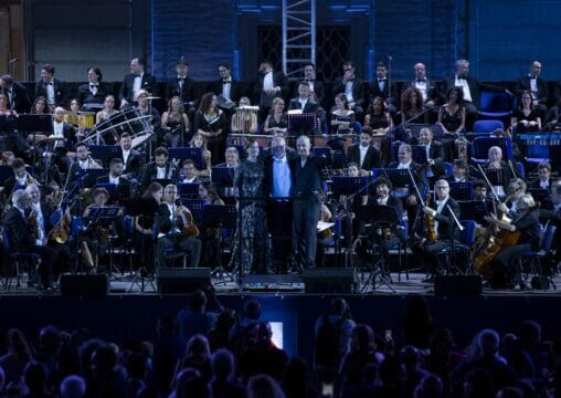 Il sublime concerto di Servillo e Patassini in tributo a Fabrizio De Andrè a Un’Estate da Re”