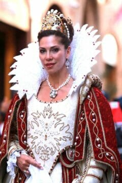 Eleonora Pieroni  dopo Venezia79  a Madrina  internazionale della Giostra della Quintana di Foligno