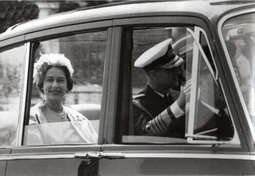 La “Regina” Elisabetta II a Napoli nel ricordo di Mino Cucciniello