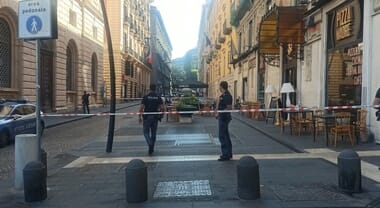 Allarme bomba al comune di Napoli:zaino sospetto