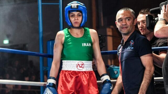 Sadaf Khadem: la pugile iraniana combatte e vince sul ring nonostante i divieti imposti. Oggi è simbolo di coraggio