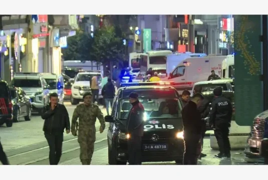 Istanbul, donna kamikaze si fa esplodere in centro: 6 morti e 81 feriti