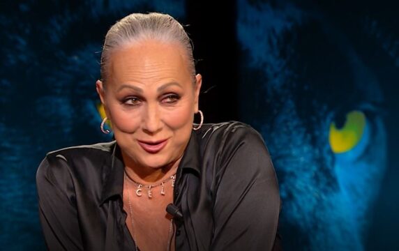 Alessandra Celentano la terribile prof di Amici senza freni  a Belve: «Niente sesso da 13 anni”