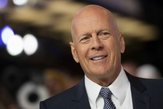 Peggiorano le condizioni di salute di Bruce Willis:”non parla più e non capisce più ciò che dicono gli altri”