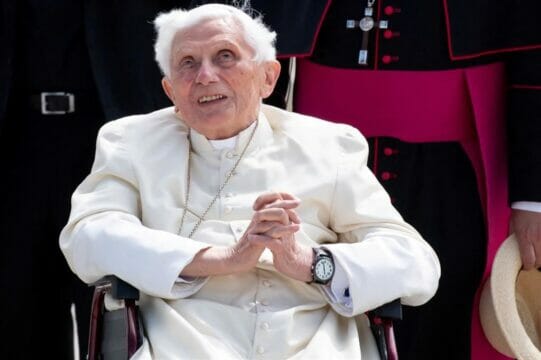È morto Benedetto XVI,il papa emerito si è spento a 95 anni