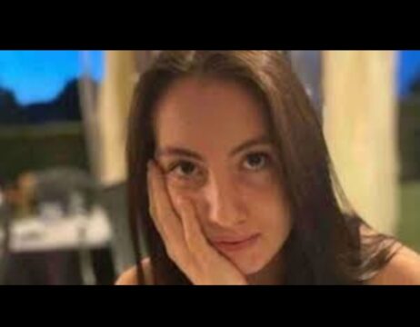 Elena perde la vita in un incidente a 21 anni: l’università le intitola un’aula