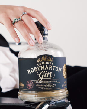 ROBYMARTON GIN: il nuovo gin Made in Italy dal gusto deciso e colorato