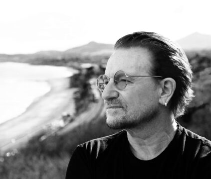 Il frontman degli U2 Bono Vox sceglie il Teatro San Carlo per due date del tour  “Surrender, 40 canzoni, una storia”