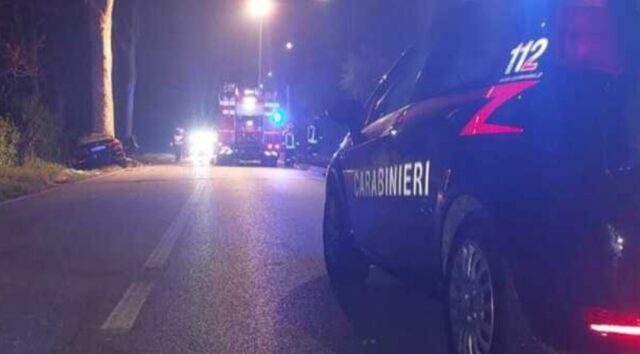 Dramma sulla strada: due giovanissime di 17 e 19 anni muoiono in un terribile incidente
