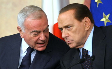 Berlusconi sta meglio, l’amico Letta dopo la visita: “La strada della rinascita, se non della resurrezione, è imboccata”
