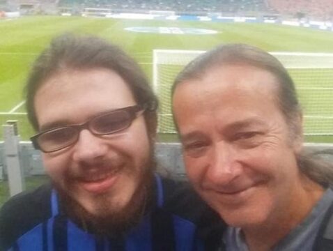Matteo, ragazzo non vedente, presente allo stadio da 15 anni: papà Claudio gli racconta le partite in diretta