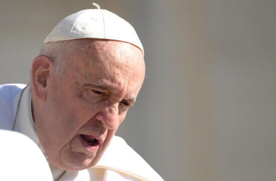 Papa Francesco non sta bene: rinuncia alla lettura di un discorso previsto per oggi