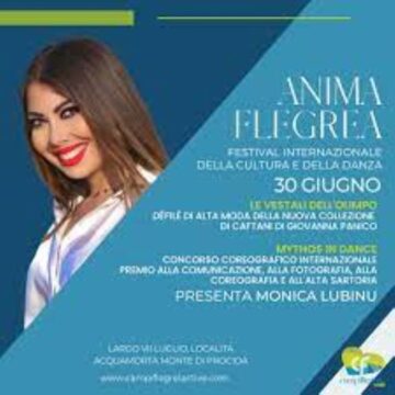 La quarta serata de “Anima Flegrea – Festival del mito, della cultura e della danza” con il defilè di moda mitologica greco-romana