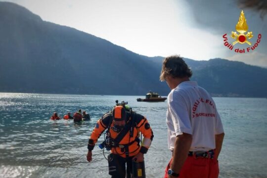 Corpo della piccola 11enne recuperato senza vita nel lago di Como