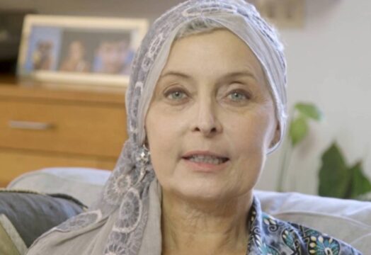 Morta l’attrice Sibilla Barbieri con il suicidio assistito: si autodenunciano il figlio e Marco Cappato