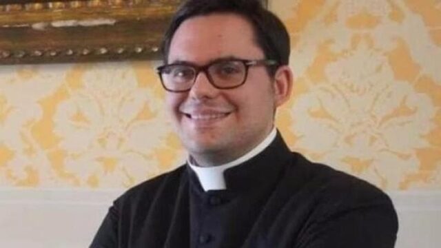Malore improvviso: il sacerdote Don Roberto Pozzi muore a soli 32 anni