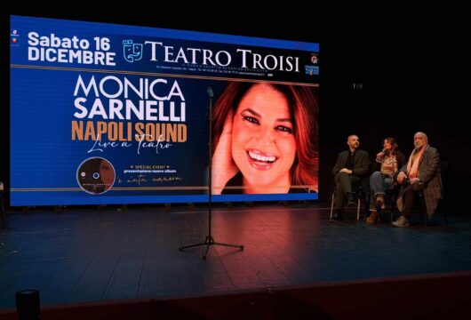 Monica Sarnelli presenta il suo nuovo album “‘E n’ata manera” al Teatro Troisi