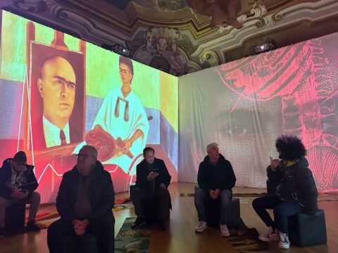 Al Teatro “Al Massimo” di Palermo, Biagio Izzo visita la mostra su Frida Kahlo