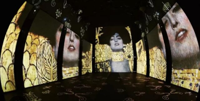Continua con successo a Palermo la mostra immersiva Il mondo di Klimt