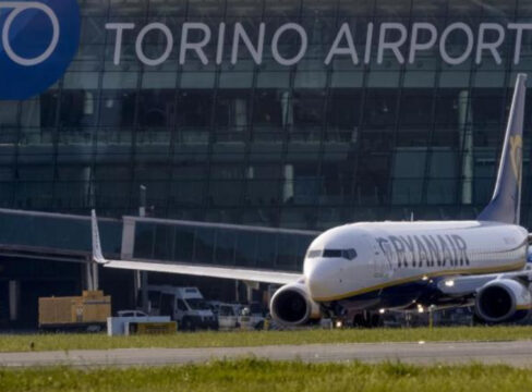 Infarto a bordo dell’aereo: tragedia su un volo Torino-Lamezia Terme
