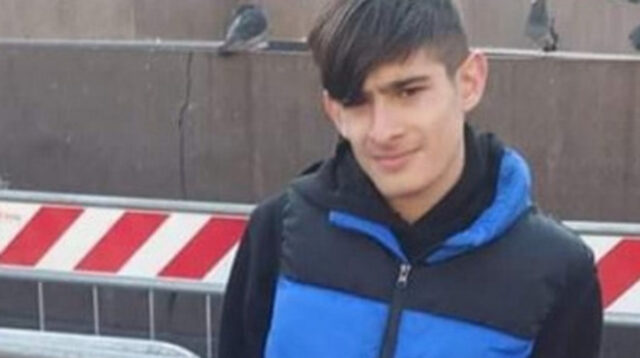 Tragedia all’esterno del centro commerciale: Vincenzo muore a 21 anni dopo un malore