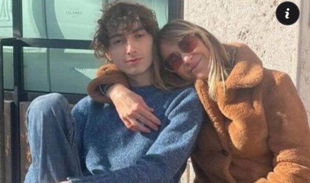 Tragedia in Rai : morto il figlio di Elena Martelli. Aveva 20 anni