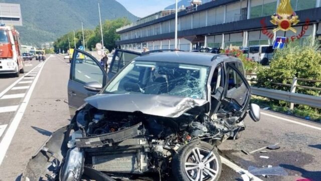 Grave incidente in autostrada: uomo perde la vita davanti agli occhi della figlioletta