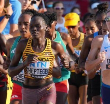 Bruciata viva dal compagno: morta la maratoneta Rebecca Cheptegei, aveva partecipato alle ultime Olimpiadi