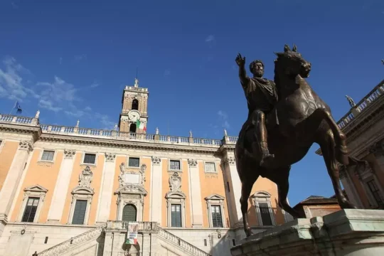 Perquisizioni a Roma per presunta corruzione sugli appalti, si indaga anche sui fondi per Giubileo