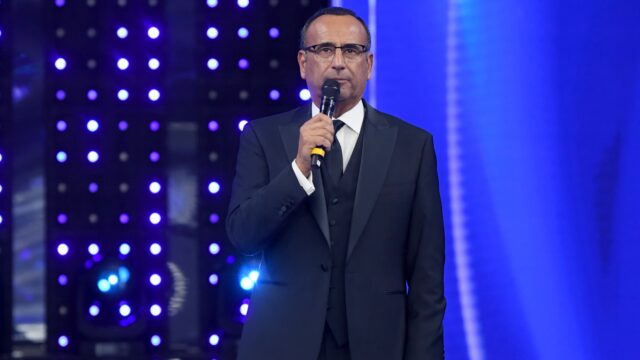 Carlo Conti annuncia i co-conduttori del Festival di Sanremo 2025