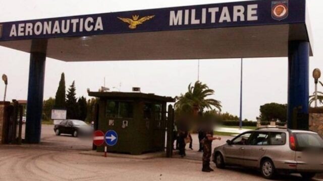 Finanziere 24enne si suicida sparandosi alla testa: dramma in aeroporto militare