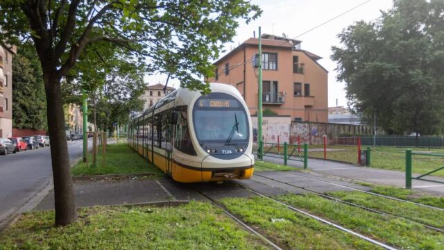 Identificato l’uomo travolto e ucciso da un tram: aveva solo 27 anni