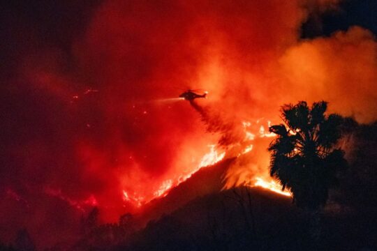 Ultim’ora Los Angeles, evacuati oltre 140mila persone e cresce il bilancio delle vittime degli incendi