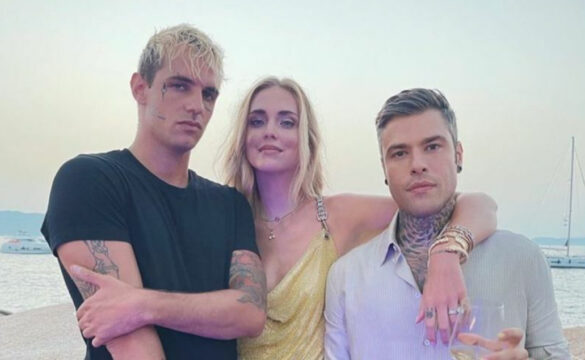 Corona risponde a Chiara: “La Ferragni ha tradito Fedez con Achille Lauro”