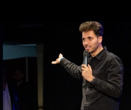 Oggi al teatro Bolivar arriva il gran finale di “Zelig Open Mic in Tour” con Vincenzo Comunale