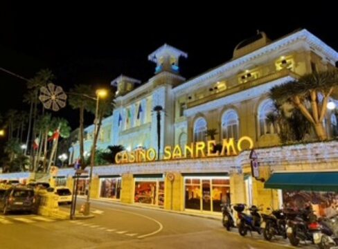 SANREMO 2025 – “IN THE CASINO’, IL SALOTTO DELL’AFTER SHOW E’ SERVITO – CON RAI RADIO 2 e NO NAME RADIO – ORGANIZZA TIME MULTIMEDIA