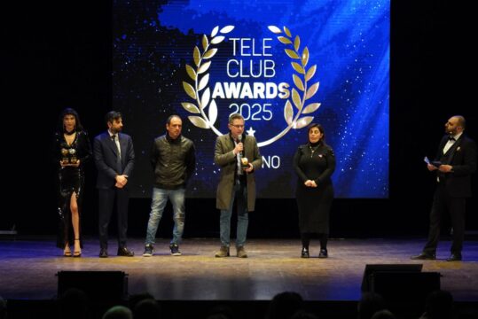 Francesco Emilio Borrelli è il “Personaggio dell’Anno” ai Teleclubitalia Awards 2025