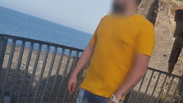 Parla l’amica di Santo, il giovane ucciso da un parcheggiatore abusivo: “Gli regalava cibo e vestiti. L’ho visto morire”