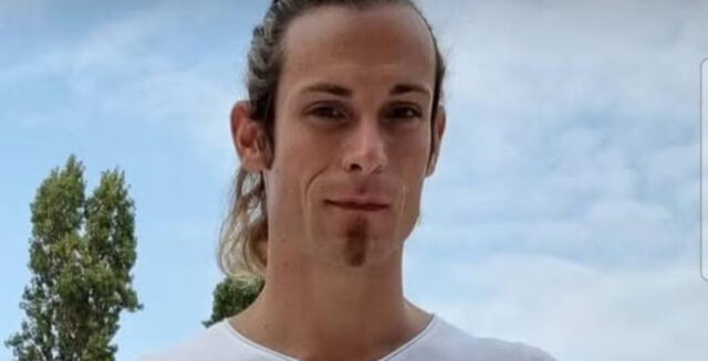 Tragedia nella tragedia: trovato morto il bagnino scomparso dopo l’annegamento del bimbo di 4 anni