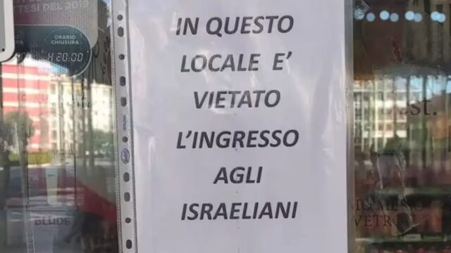 “Vietato l’ingresso agli israeliani”: avviso choc sulla vetrina di un bar, interviene la polizia