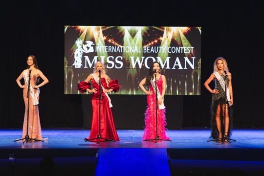 Miss Woman International 2025 È Kiara Iglesias: la regina della bellezza mondiale a Tenerife
