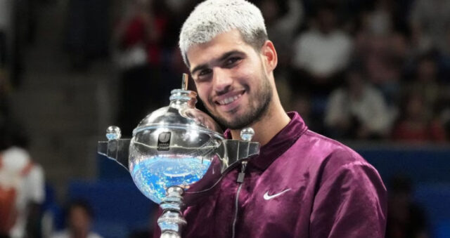 Alcaraz salta Shanghai: occasione d’oro per Sinner nella corsa al numero 1 ATP
