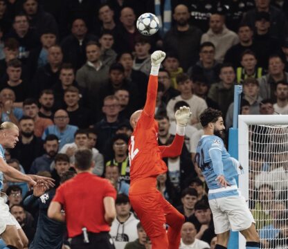 Una notte da leoni mancata: il City doma il Napoli in dieci