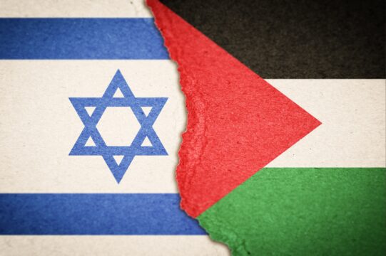 Summit tra Israele e Hamas: spiragli di pace nel giorno dell’anniversario della strage