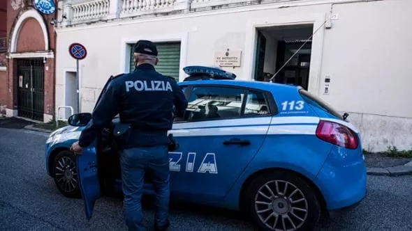 71enne si toglie la vita durante lo sfratto: aveva lasciato un biglietto di addio